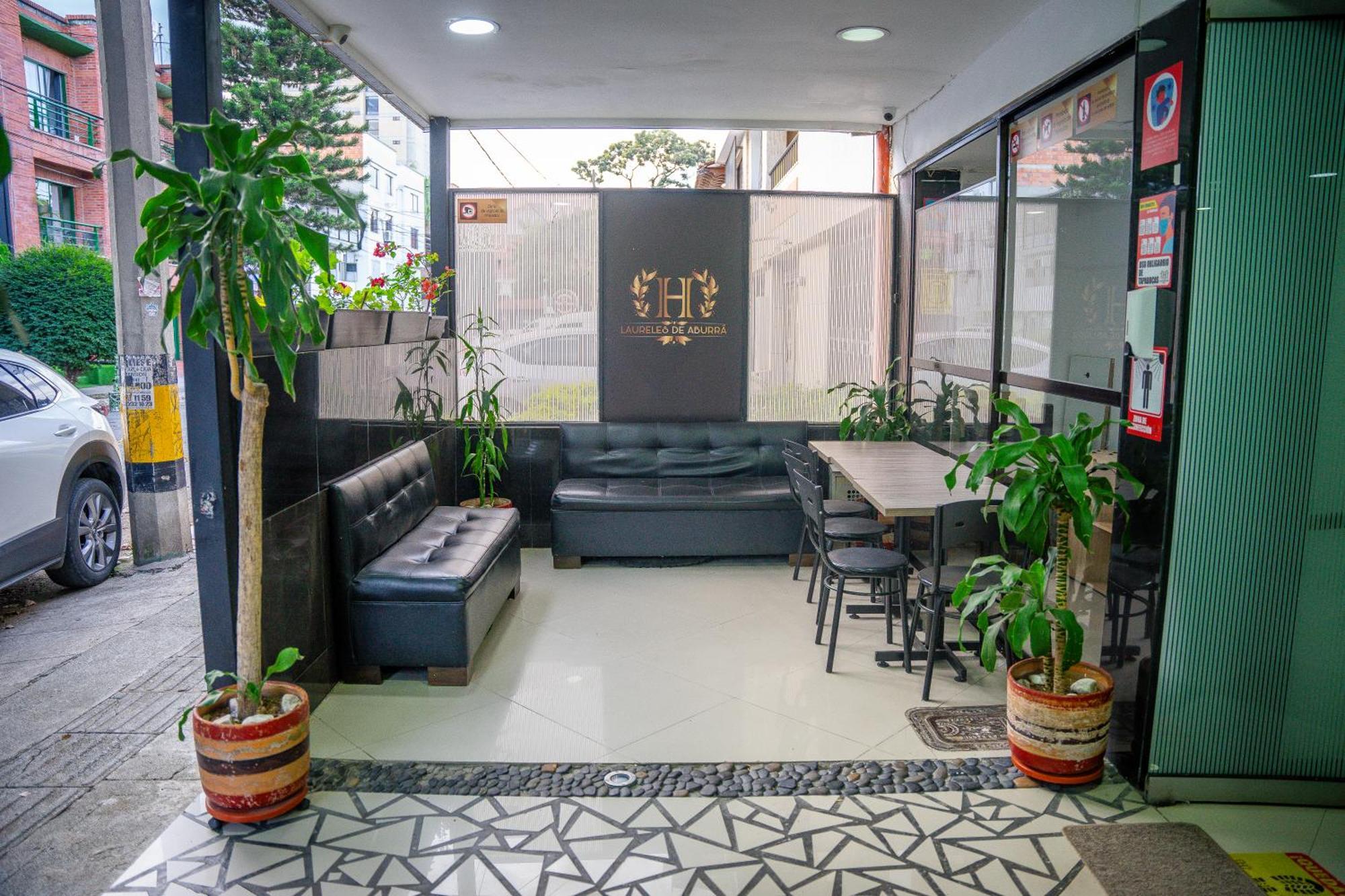 Hotel Laureles De Aburra Μεντεγίν Εξωτερικό φωτογραφία