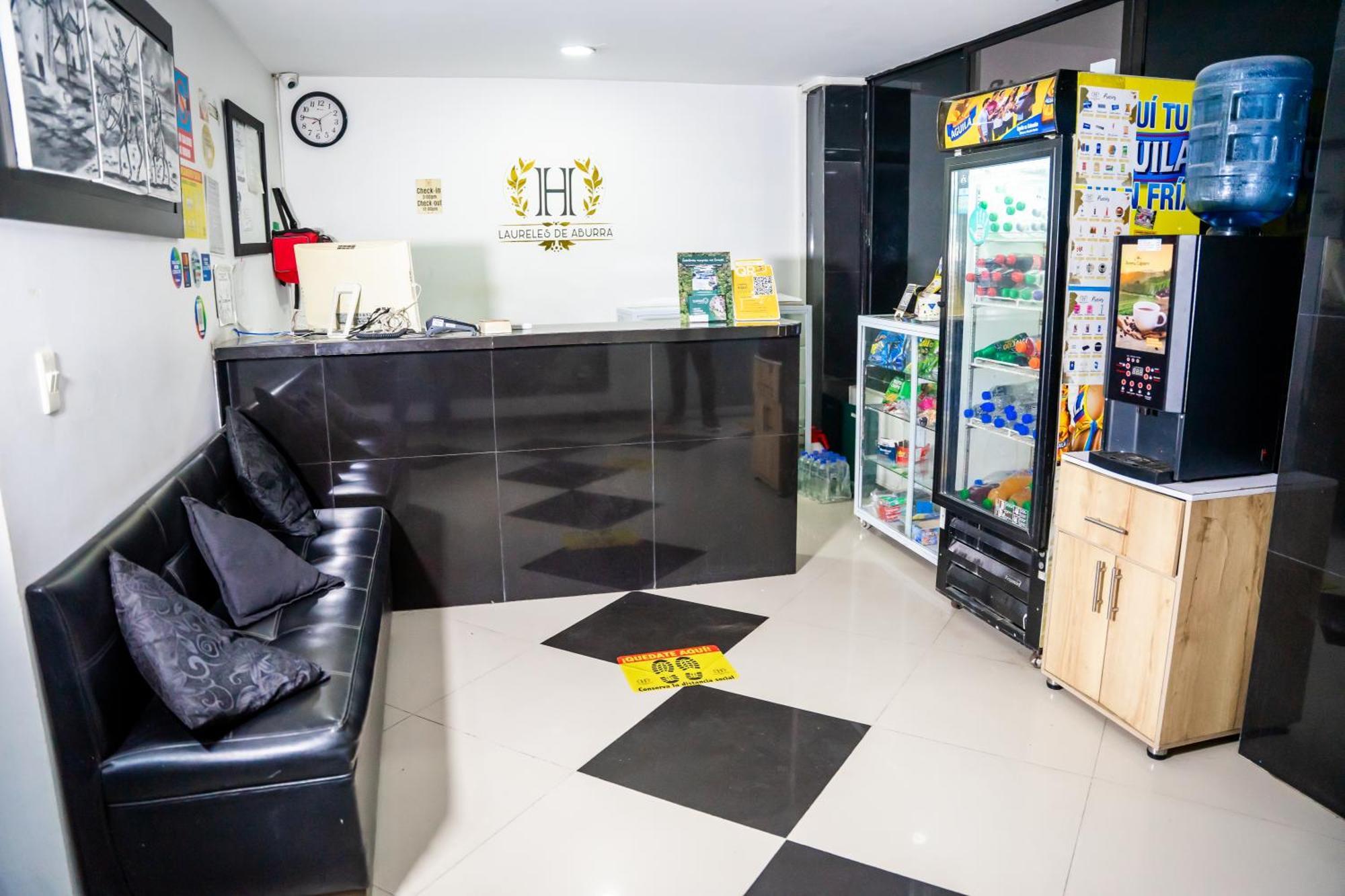 Hotel Laureles De Aburra Μεντεγίν Εξωτερικό φωτογραφία