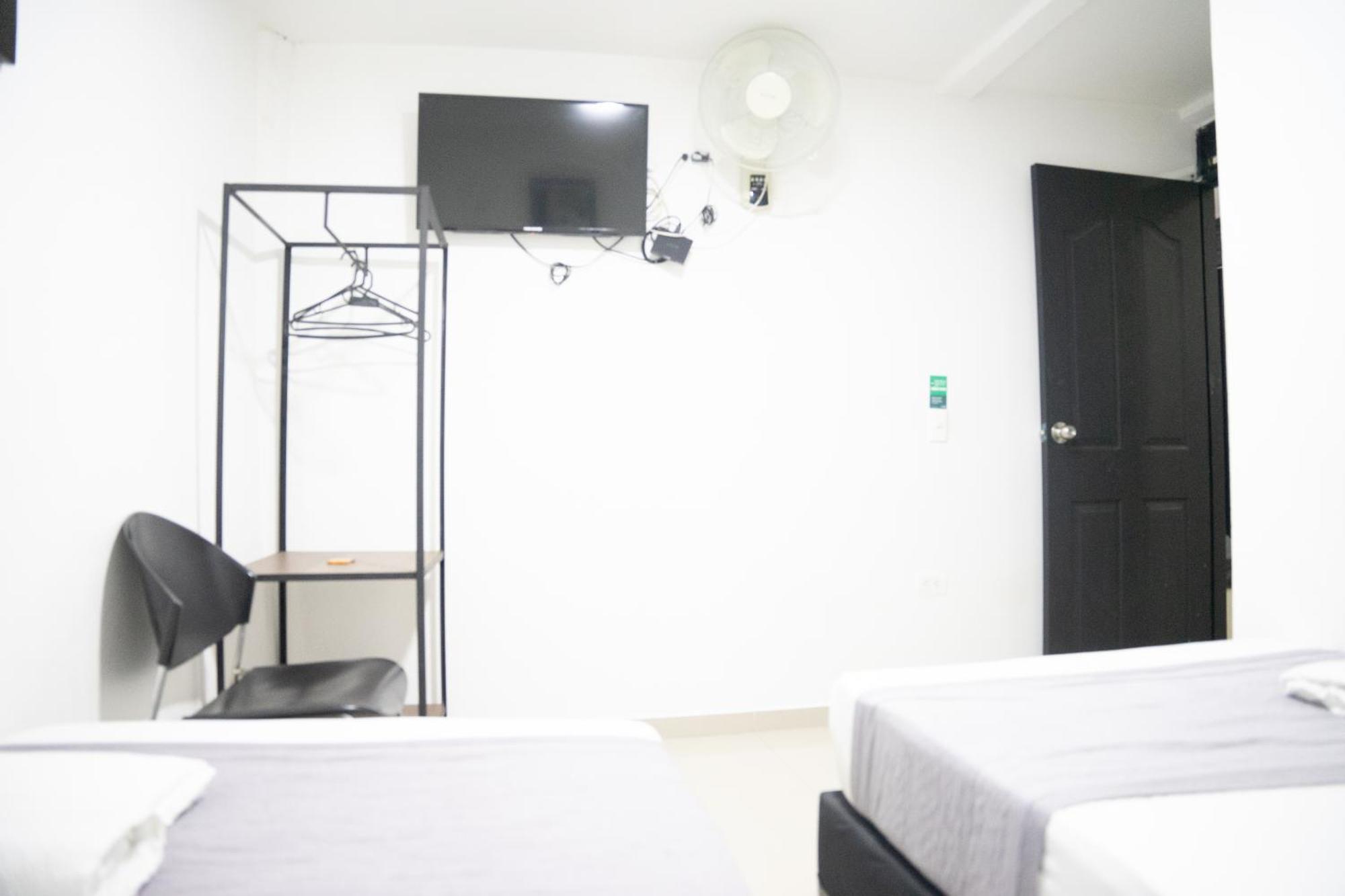 Hotel Laureles De Aburra Μεντεγίν Εξωτερικό φωτογραφία