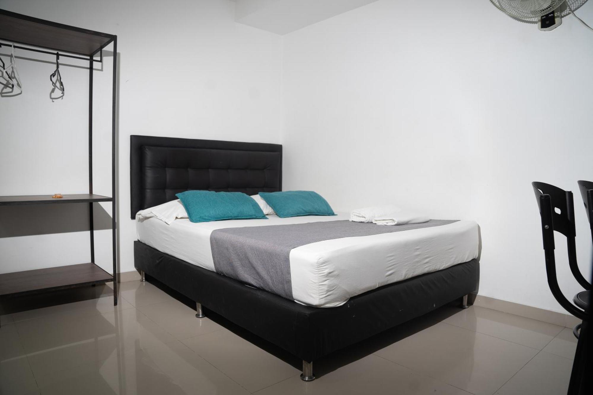 Hotel Laureles De Aburra Μεντεγίν Εξωτερικό φωτογραφία