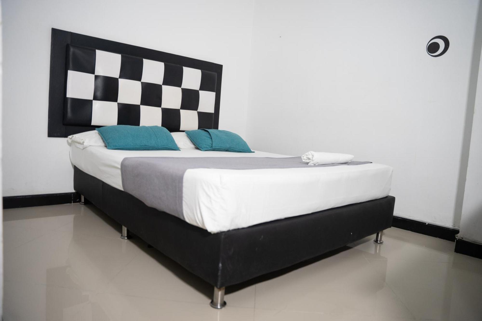Hotel Laureles De Aburra Μεντεγίν Εξωτερικό φωτογραφία